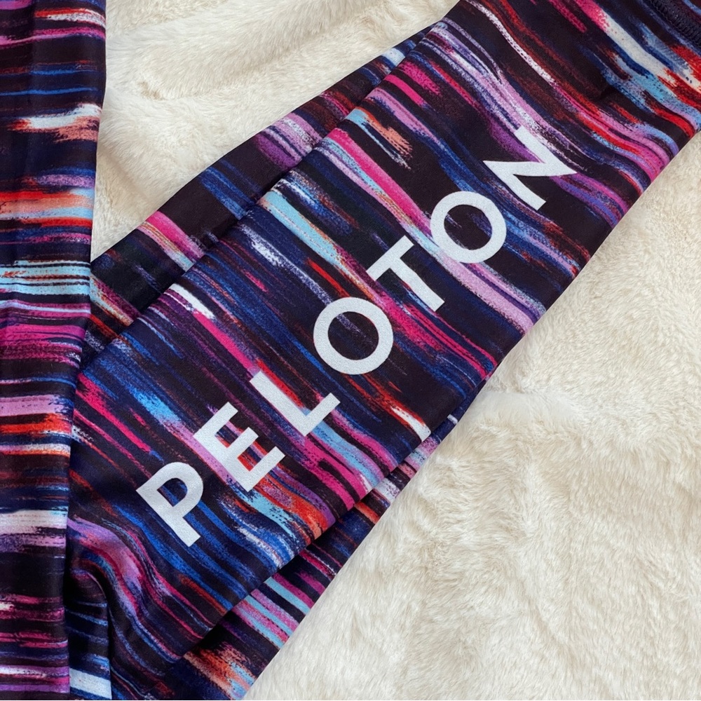 NEW Peloton Womens Reversible High Waisted Leggings Multi Blue Tie Dye - Picture 4 of 5